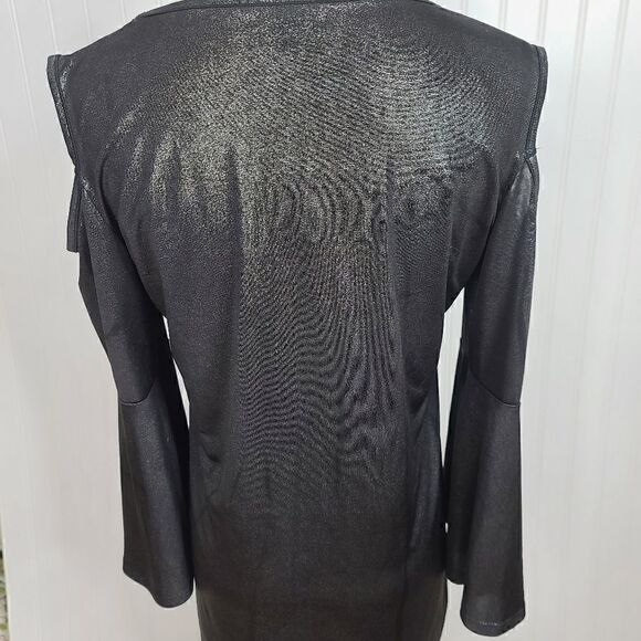 Melissa Paige Metallic Black Cold Shoulder Long Sleeve Blouse. SIZE MEDIUM EUC - Picture 3 of 9